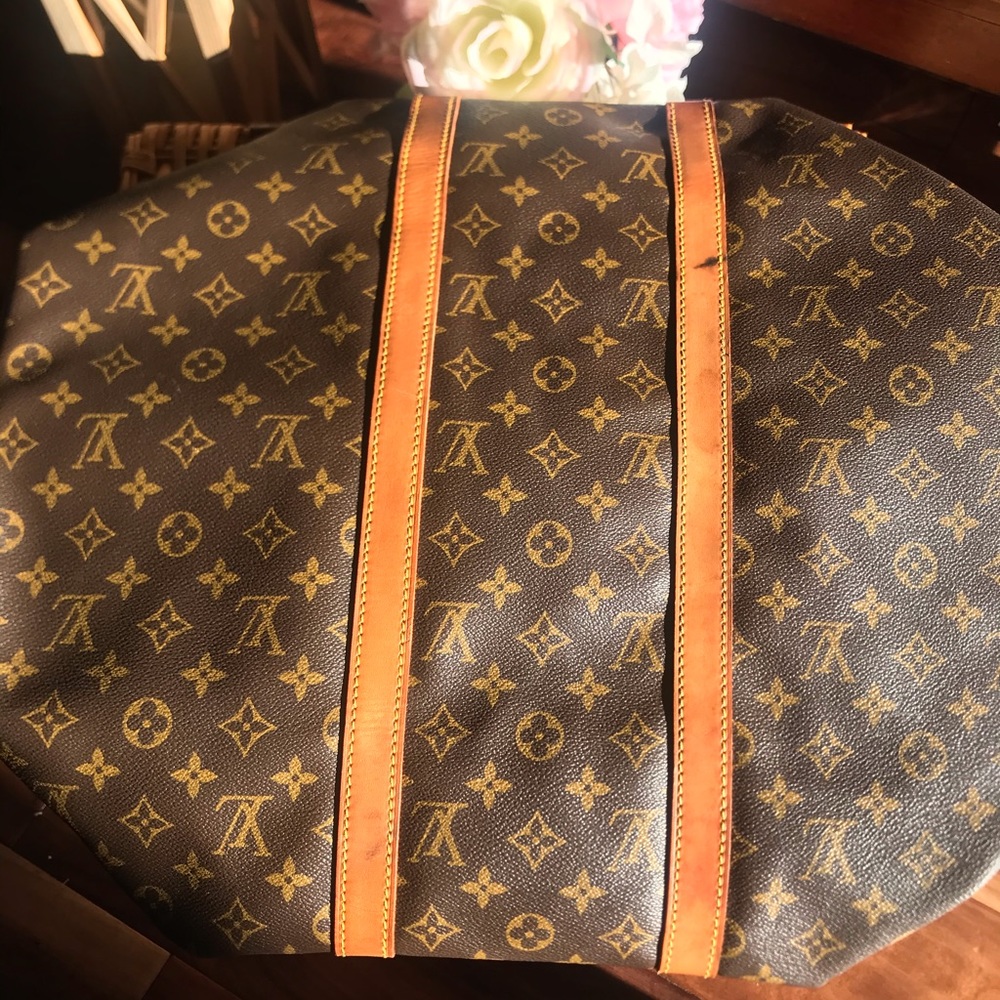 Authentic Louis Vuitton Keepall 50 Bandouliere - Picture 9 of 16